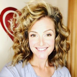 Meet your Posher, Alison